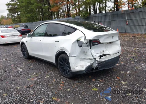 2023 Tesla Model Y Awd/Long Range Dual Motor All-Wheel Drive z USA, uszkodzony, nr VIN 7SAYGDEE6PA164777